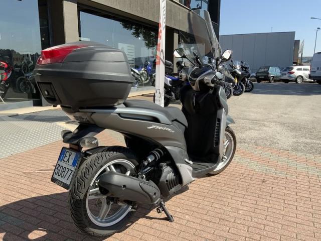 Yamaha Xenter 125 Patente B