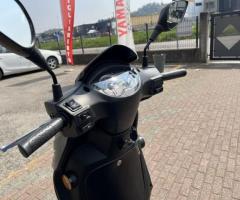 Sym Symphony 125 Scooter 125 patente B - 8