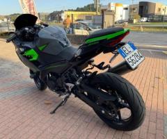 Kawasaki Ninja 400 - 4