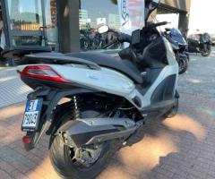 Kymco X-Town 300i - 5