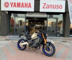 Yamaha MT-09 - 1