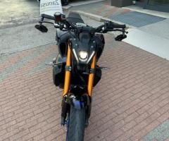Yamaha MT-09 - 4