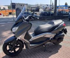 Yamaha X-Max 250 - 8