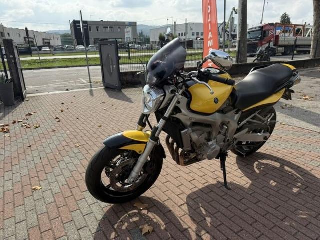 Yamaha FZ6