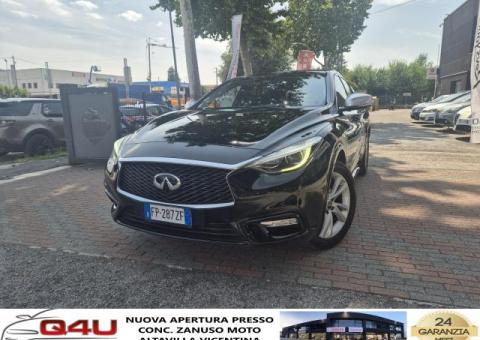 Infiniti Q30 D Premium E6B--Pass.incluso!!!
