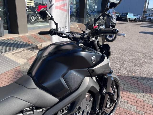 Yamaha MT-09
