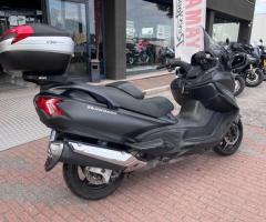 Suzuki Burgman 650 - 7