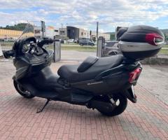 Suzuki Burgman 650 - 10