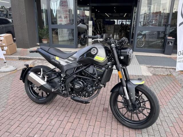 Benelli Leoncino 250 guidabile A2 35kw pochi km