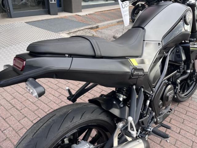 Benelli Leoncino 250 guidabile A2 35kw pochi km