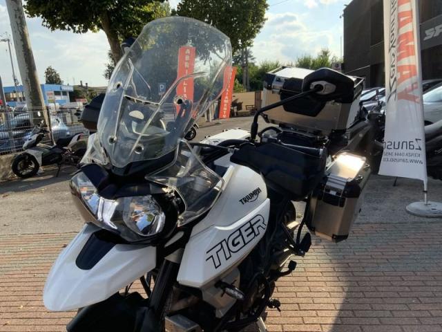 Triumph Tiger Modello XCX