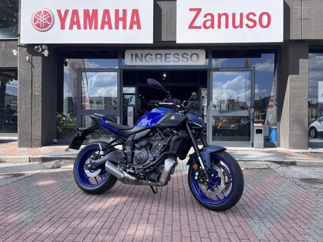 Yamaha MT-07 YMT 35kw Automatica km 0