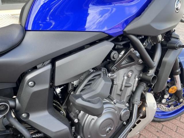 Yamaha MT-07 YMT 35kw Automatica km 0