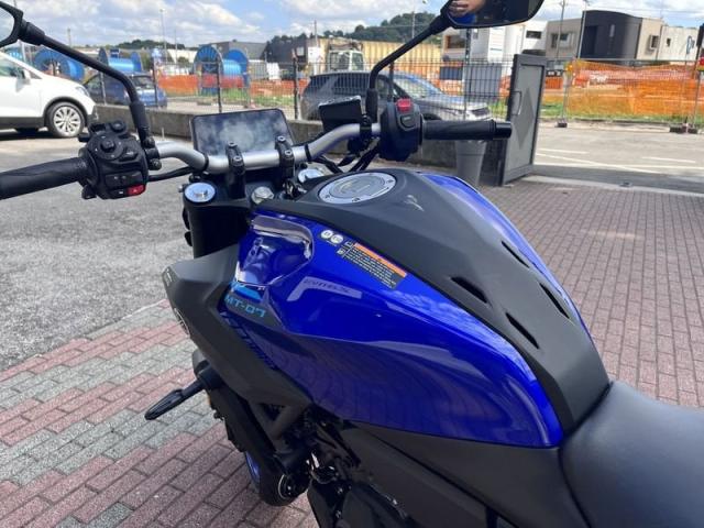 Yamaha MT-07 YMT 35kw Automatica km 0