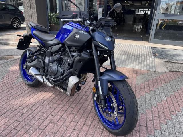 Yamaha MT-07 YMT 35kw Automatica km 0