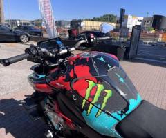 Yamaha MT-10 - 10