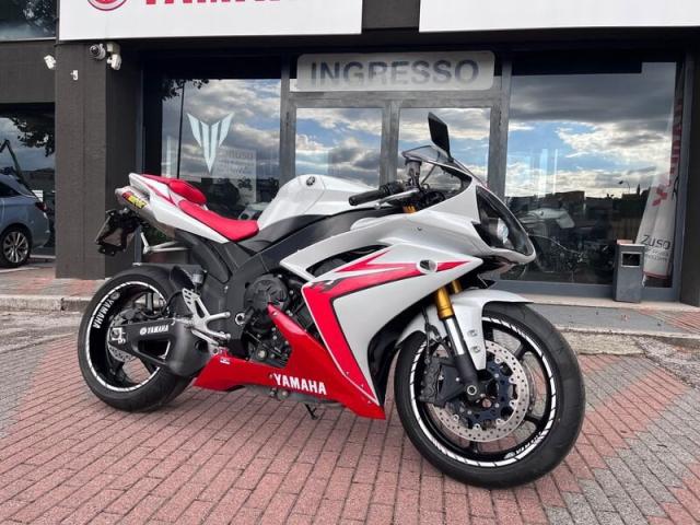 Yamaha YZF R1 Akrapovic
