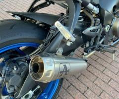 Suzuki GSX S 1000 - 8