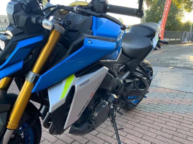 Suzuki GSX S 1000