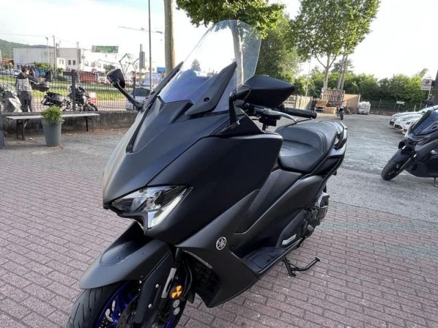 Yamaha T Max 560