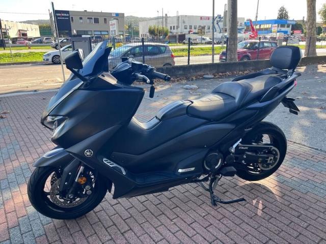 Yamaha T Max 560