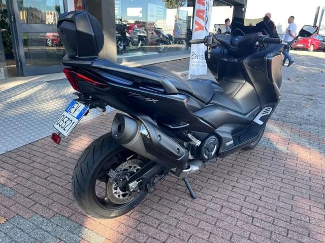 Yamaha T Max 560