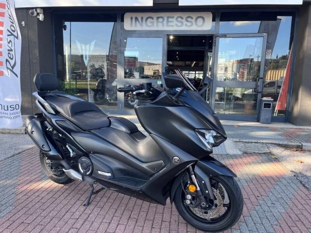 Yamaha T Max 560