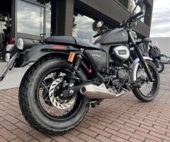 Cyclone RA2 moto Custom 125 patente B - 3