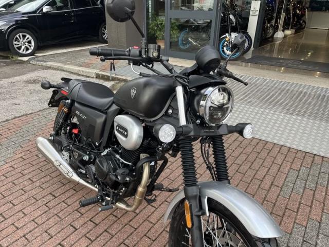 Cyclone RA2 moto Custom 125 patente B