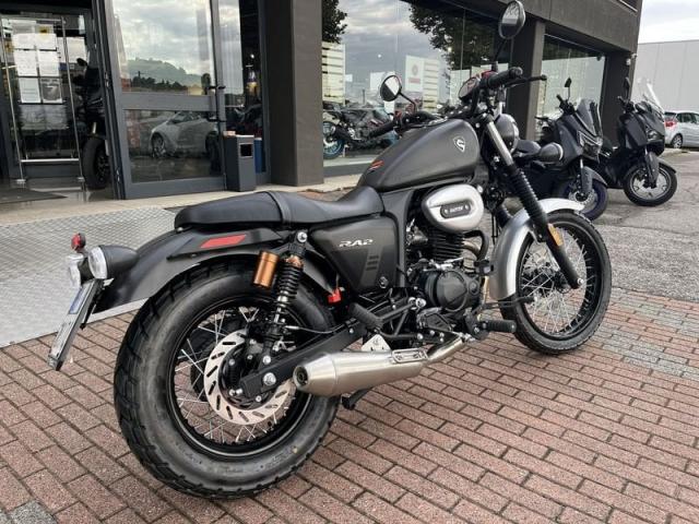 Cyclone RA2 moto Custom 125 patente B