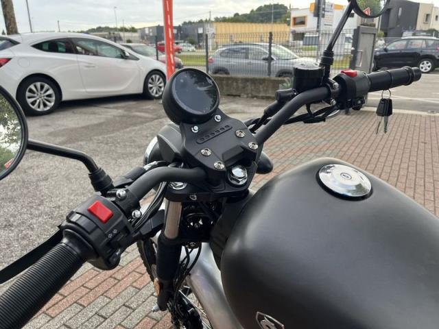 Cyclone RA2 moto Custom 125 patente B