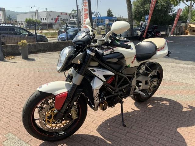 MV Agusta Brutale 910 Pochissimi chilometri unico proprietario