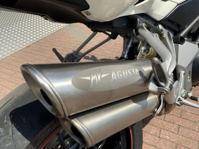 MV Agusta Brutale 910 Pochissimi chilometri unico proprietario