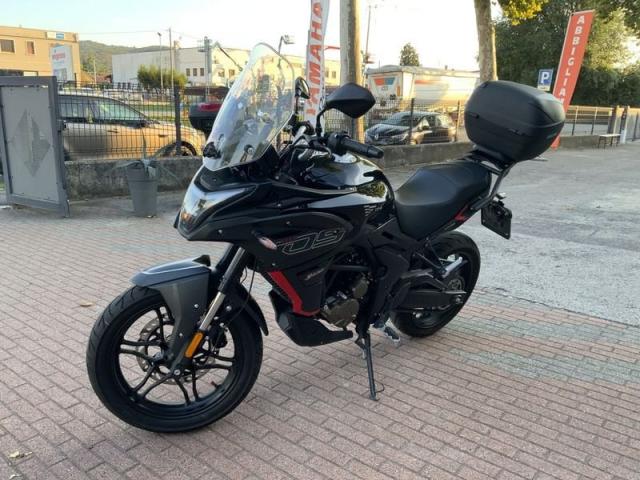 Voge Valico 300DS Pochissimi chilometri 35 kw patente a2