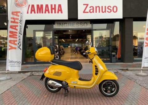 Piaggio Vespa 300 GTS