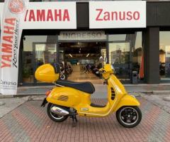 Piaggio Vespa 300 GTS - 1