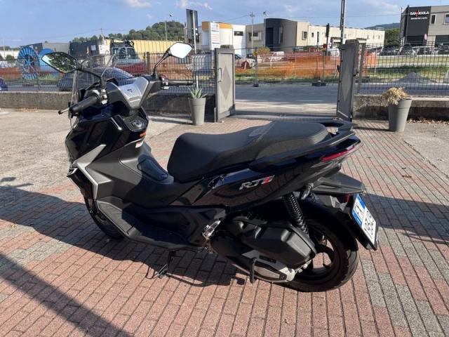 Cyclone RT1 scooter 125 guidabile anche patente B
