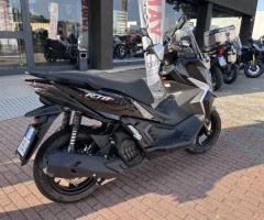 Cyclone RT1 scooter 125 guidabile anche patente B - 7