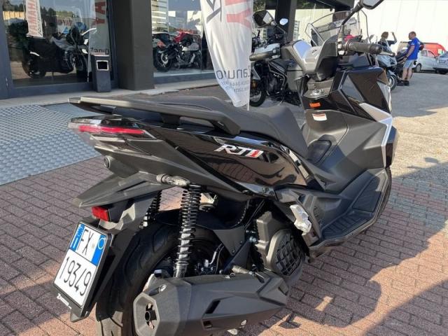 Cyclone RT1 scooter 125 guidabile anche patente B