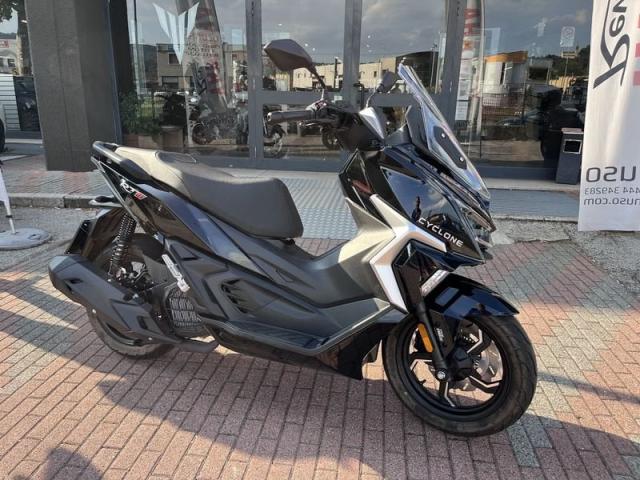 Cyclone RT1 scooter 125 guidabile anche patente B
