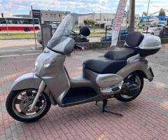 Aprilia Scarabeo 500 - 4