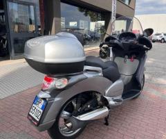 Aprilia Scarabeo 500 - 10