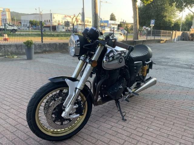 Somoto 400 Cafe’ Racer