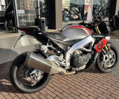 Aprilia Tuono V4 1100 - 2