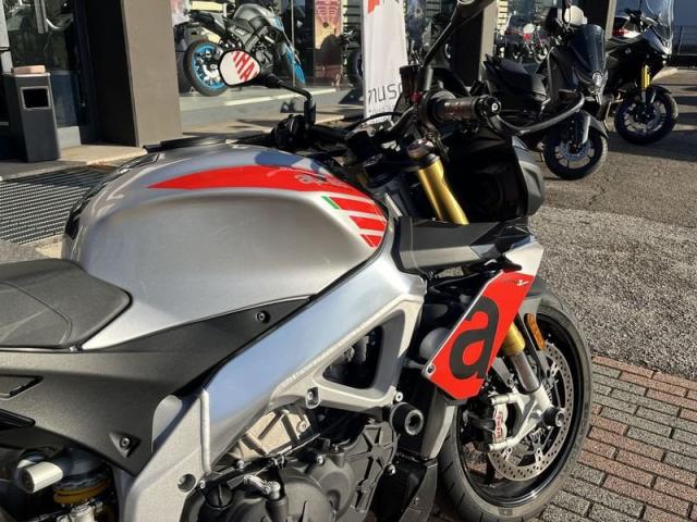 Aprilia Tuono V4 1100