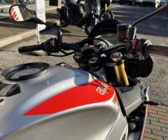 Aprilia Tuono V4 1100 - 12