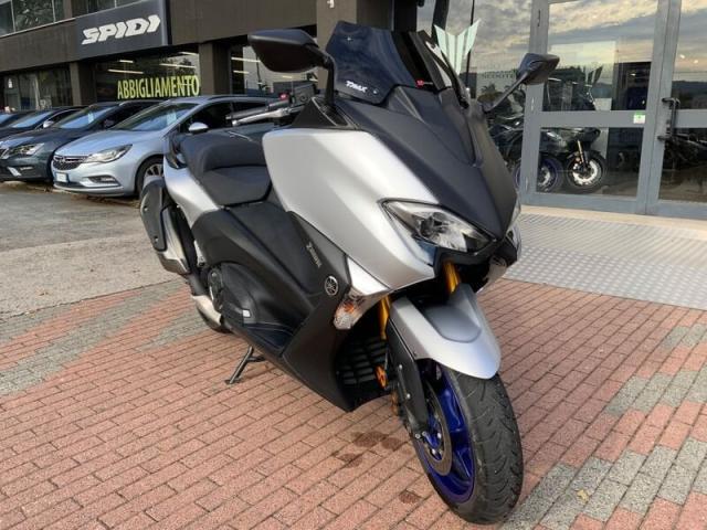 Yamaha T Max 530