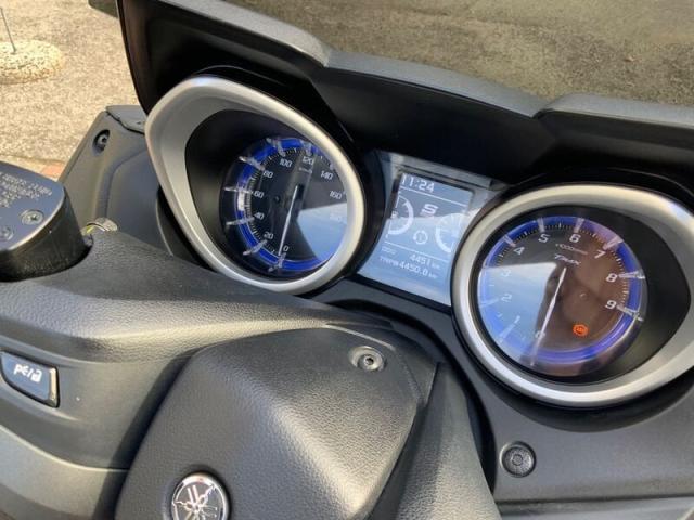 Yamaha T Max 530