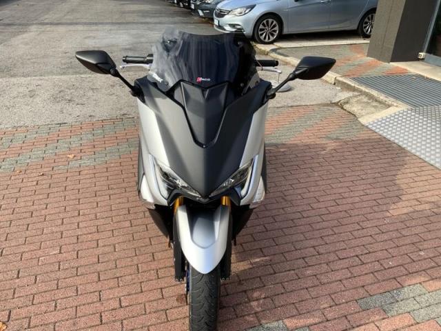 Yamaha T Max 530