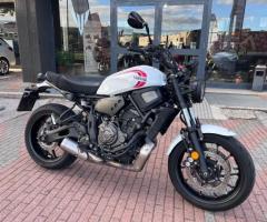 Yamaha XSR 700 - 9